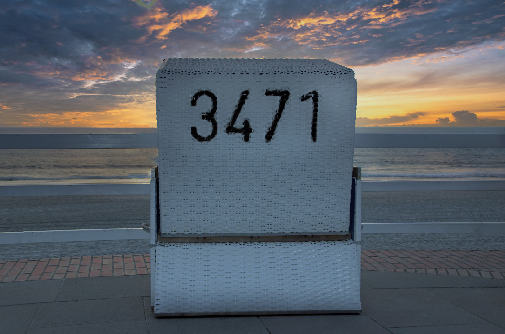 3471