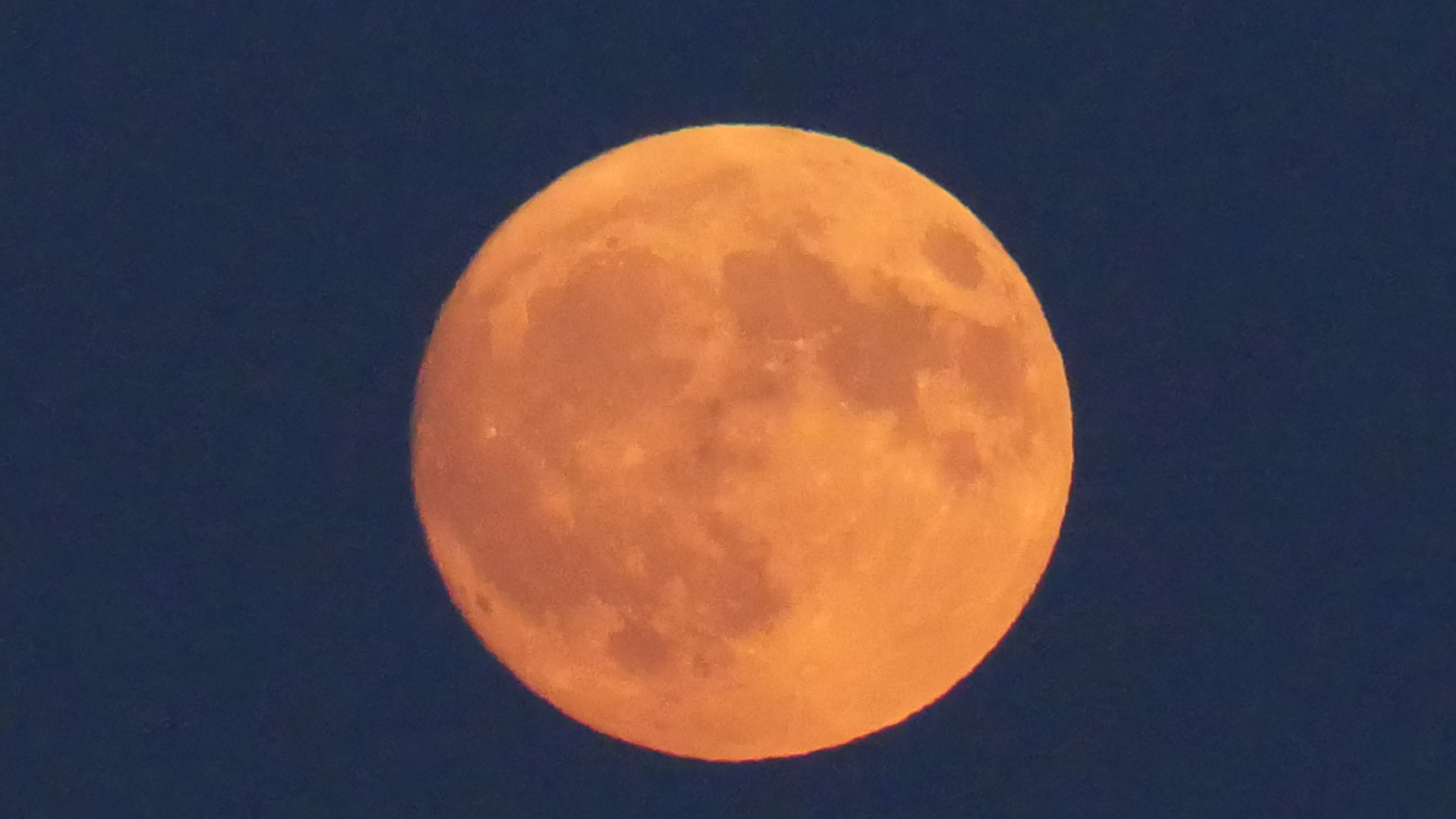 Zunehmender Dreiviertel-Mond
