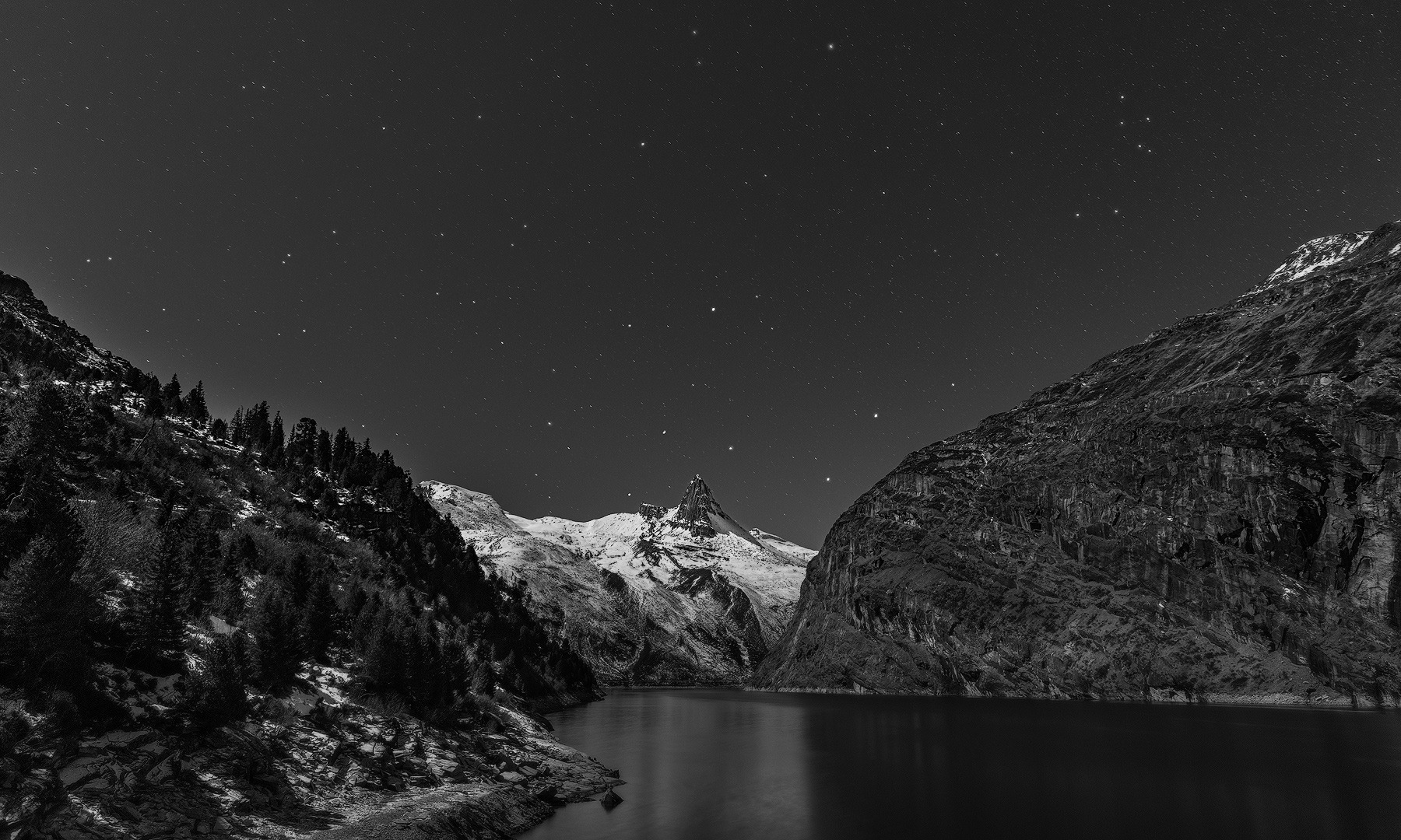 #Schwarz wie die Nacht