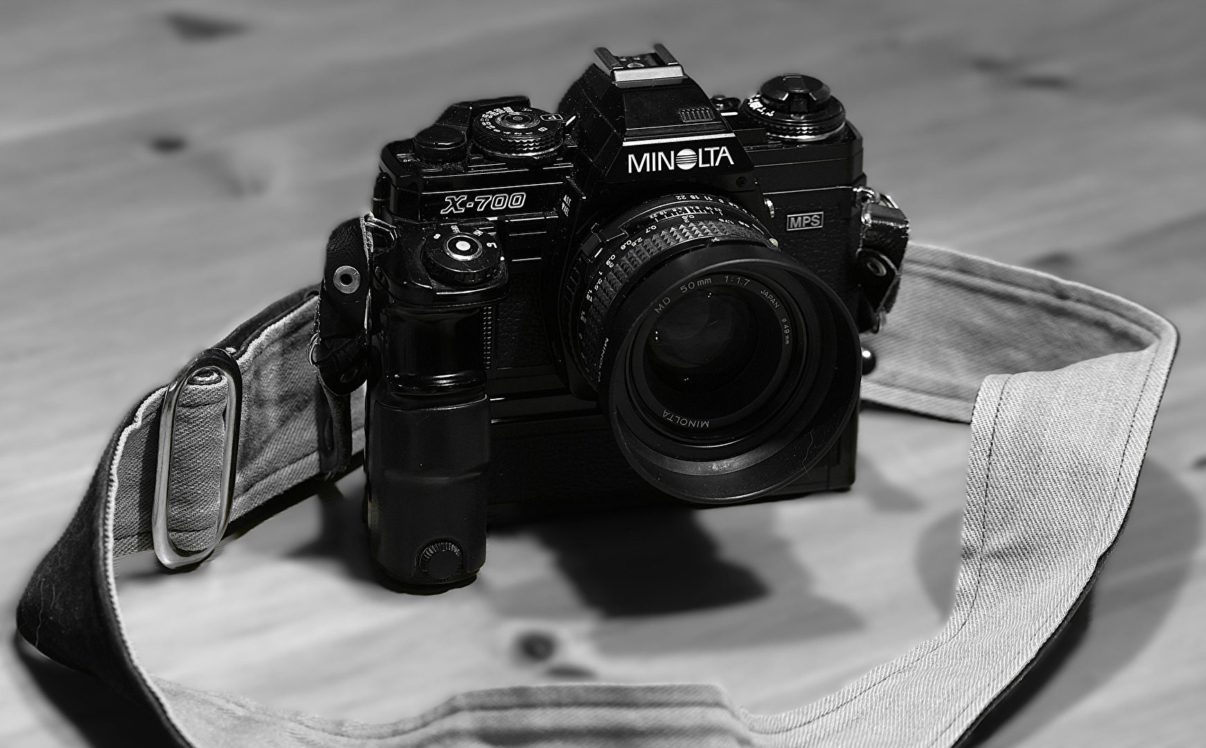 Minolta X-700