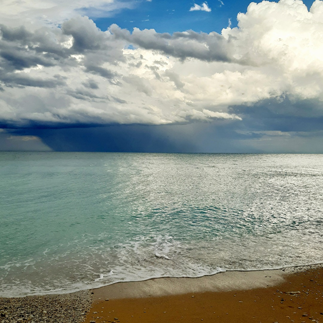 Wetterfront am Meer