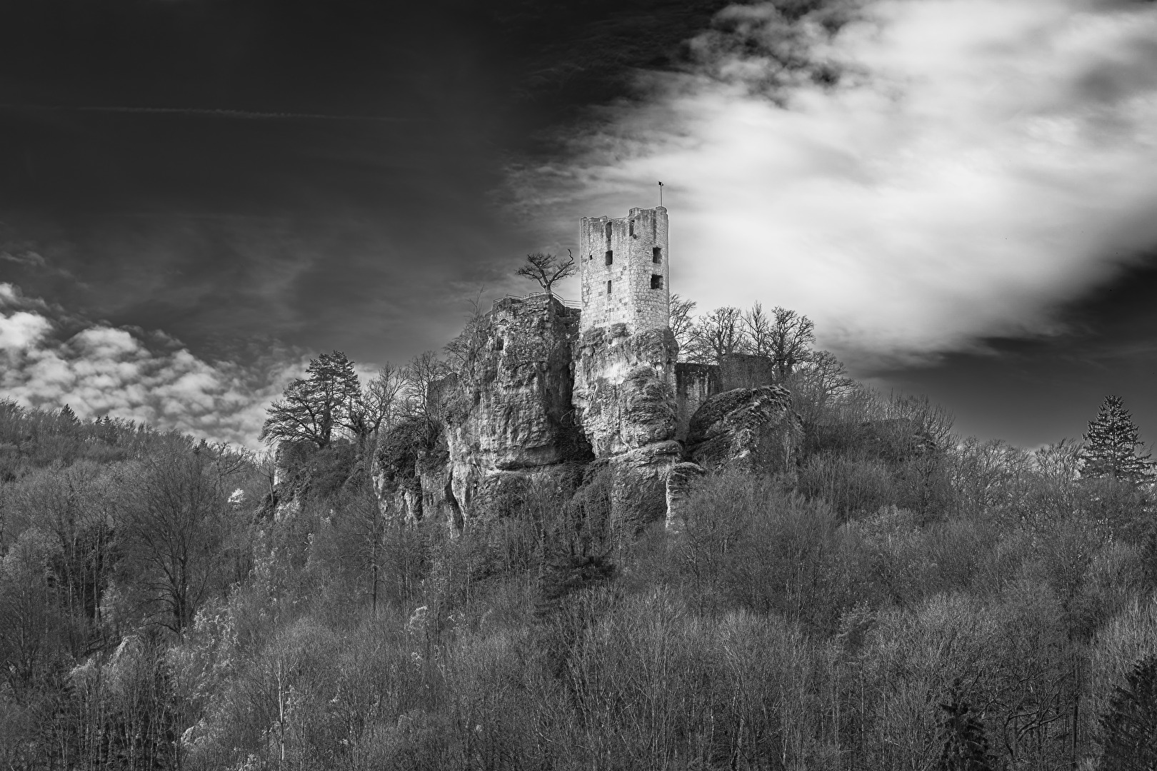 Die Burgruine "Neideck" in der Fränkischen Schweiz