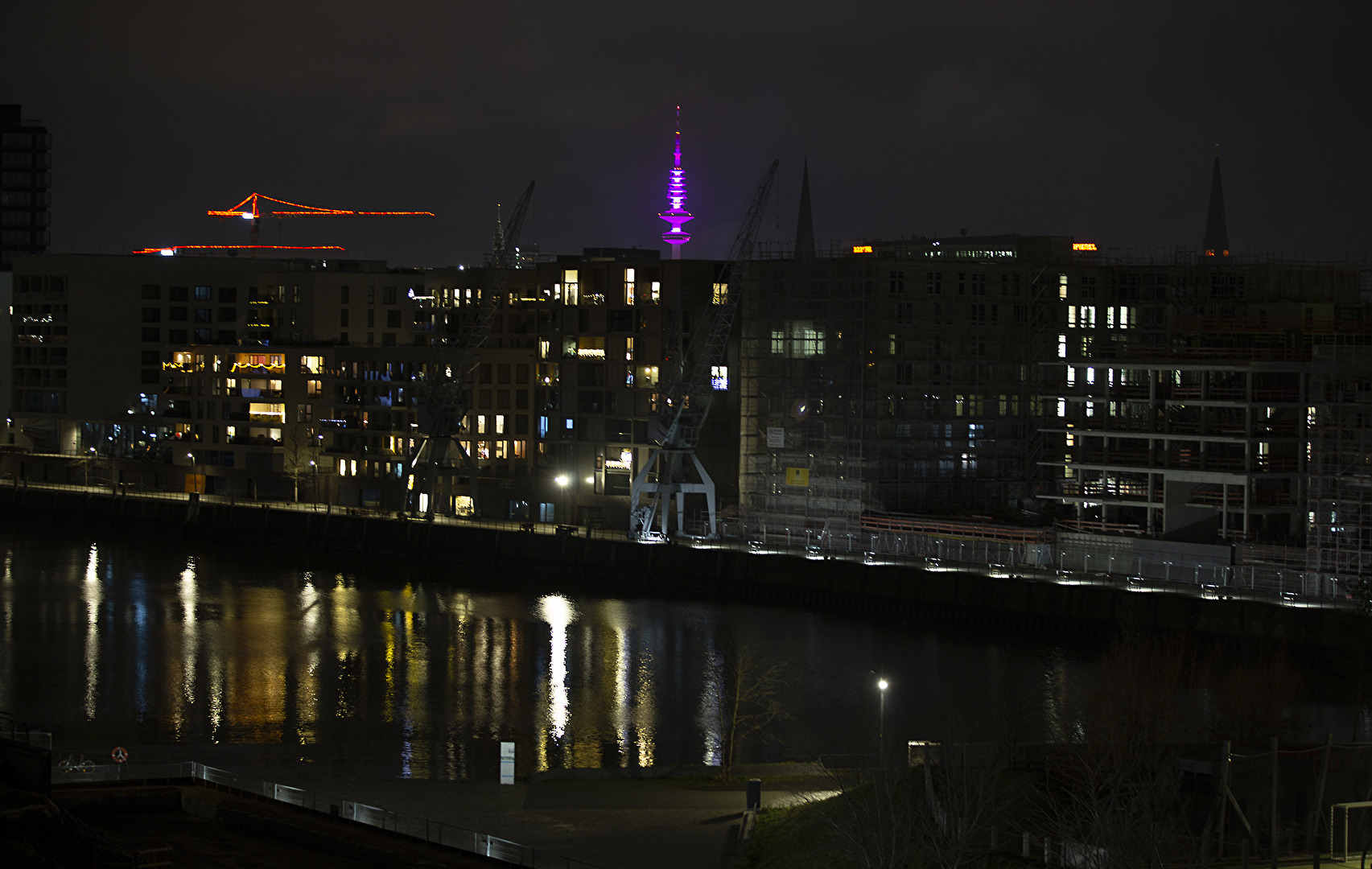 Lichtspiele vor meinem Fenster