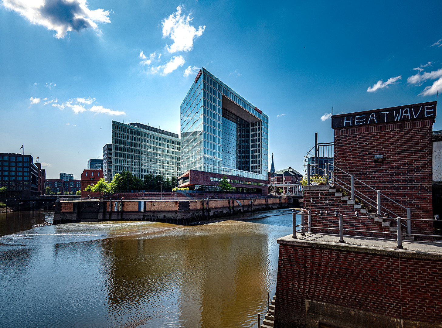 Das Spiegelhaus in der Hamburger Hafen-City