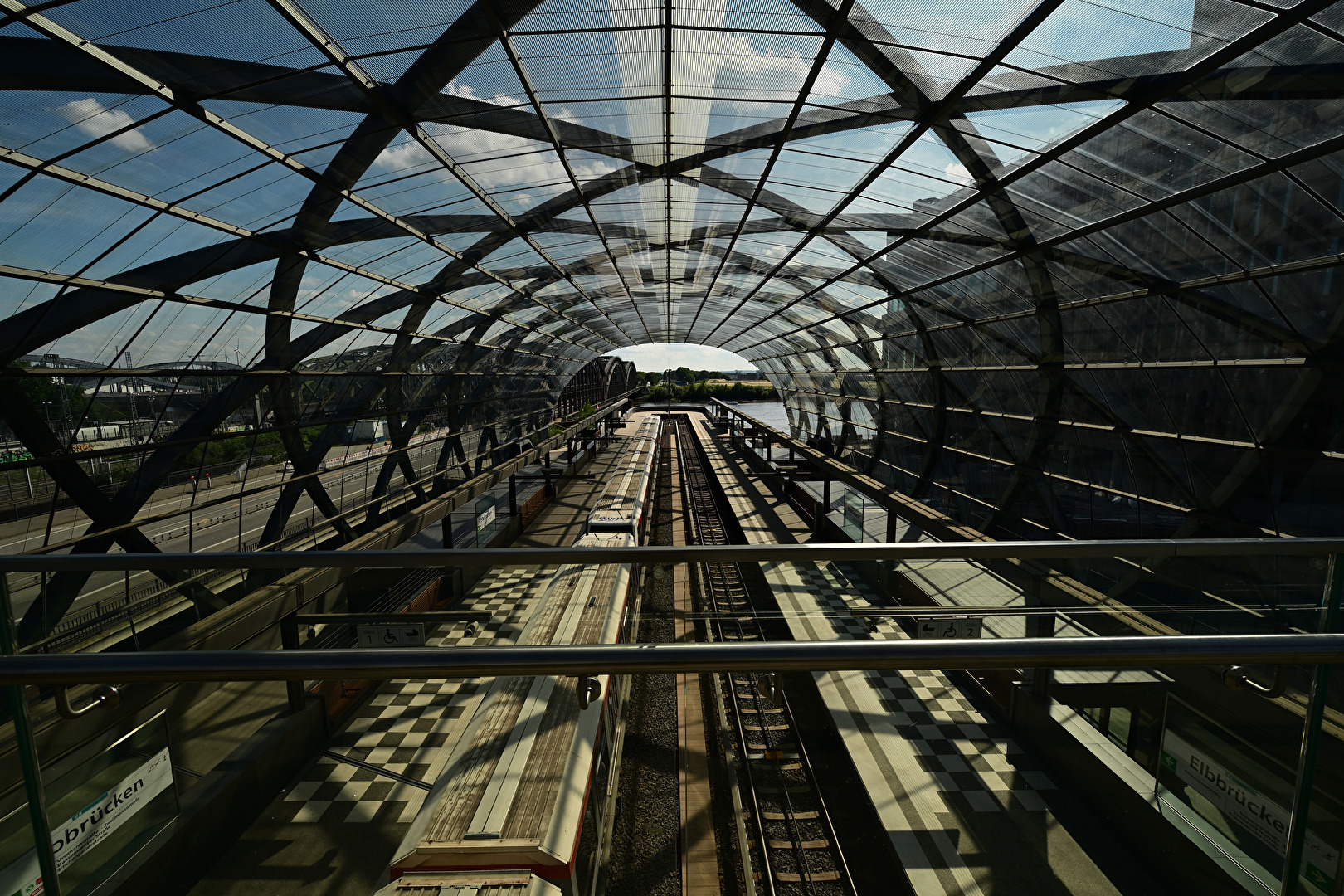 Bahnhof Elbbrücken in Hamburg