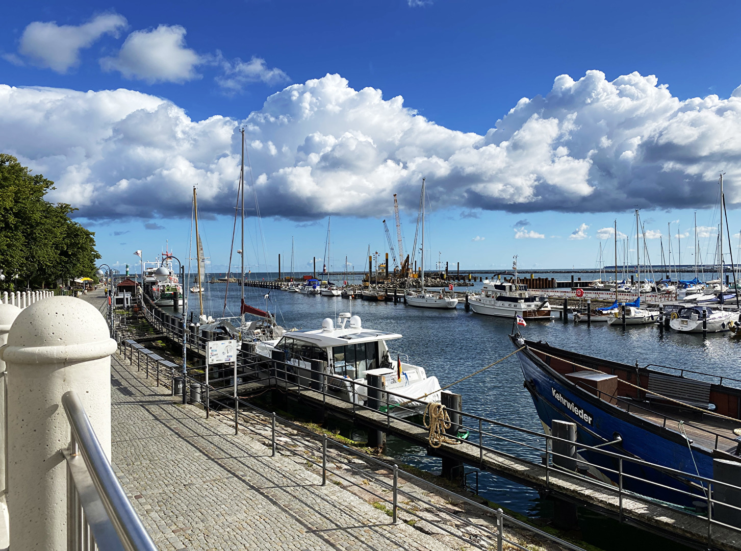Warnemünde, am "Alten Strom"