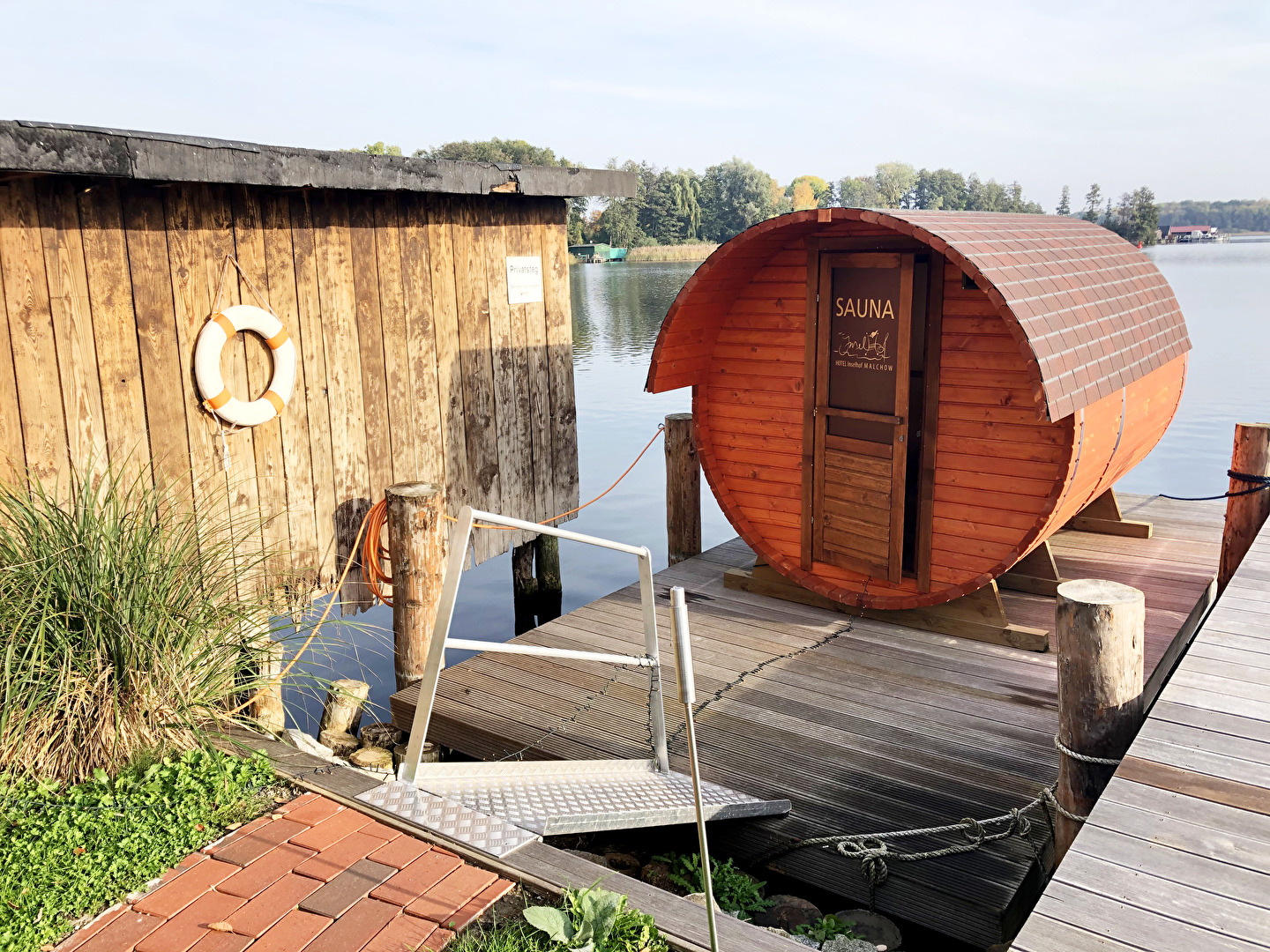 Sauna im See