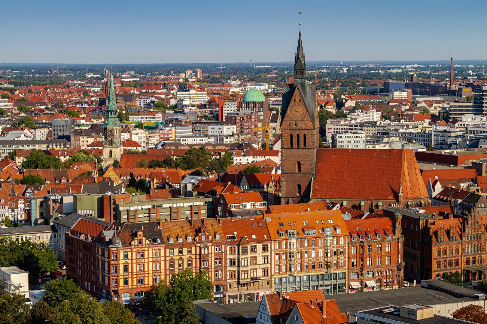 Hannover - Blick vom Turm des Neuen Rathauses zur Marktkirche