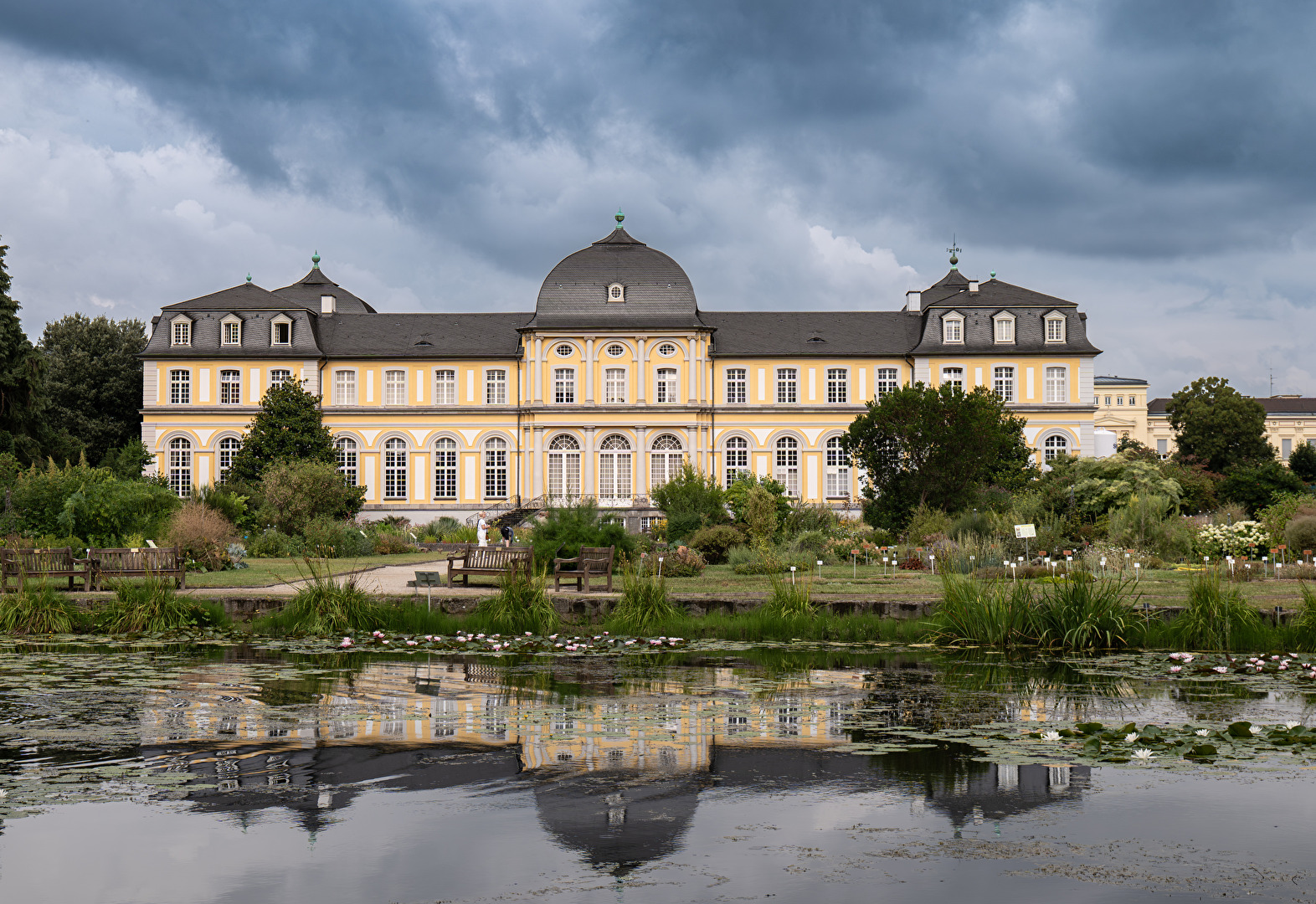 Bonn; Poppelsdorfer Schloss mit Botanischem Garten