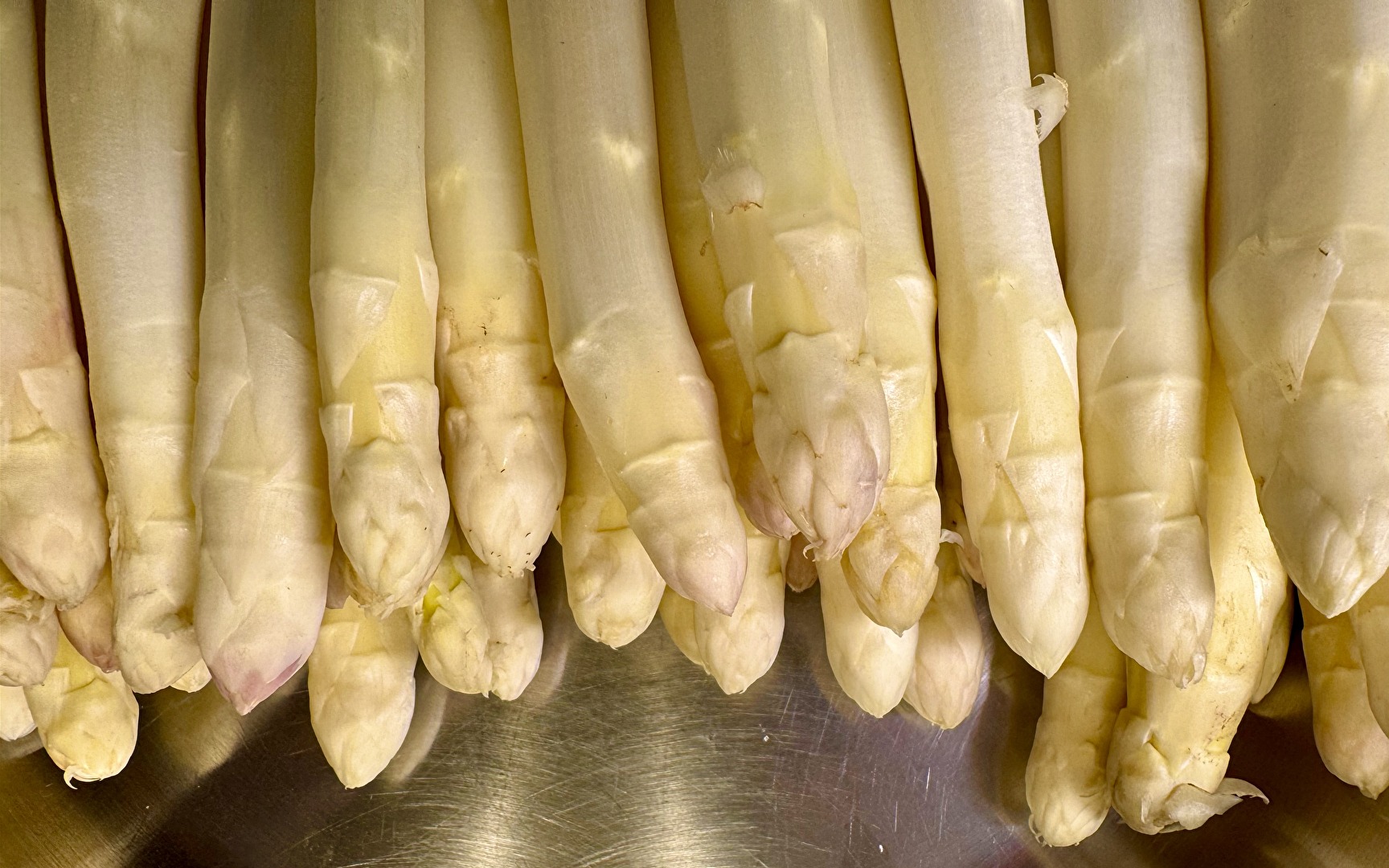 Die Spargelzeit hat begonnen.