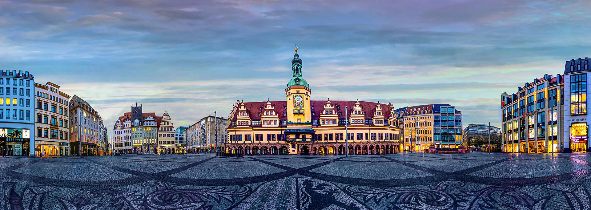Marktplatz Leipzig mit Altem Rathaus