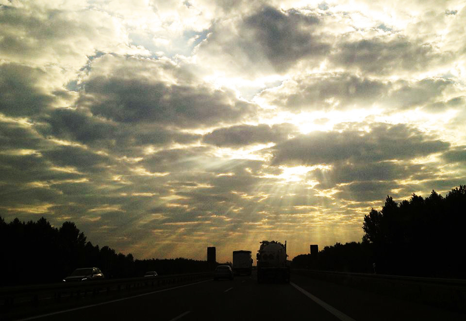 Licht über der Autobahn