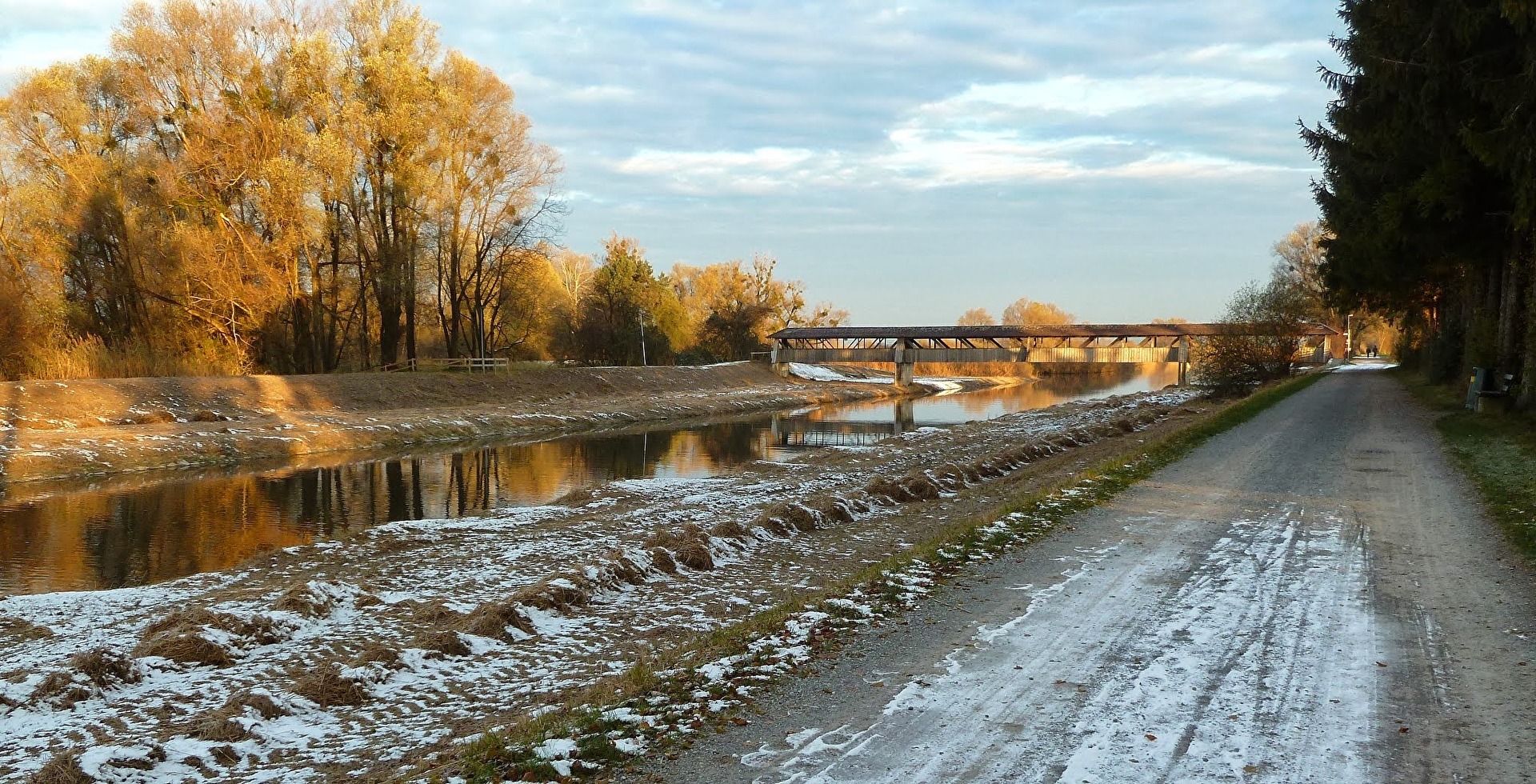 Sehr kalt am Radweg zum Bodensee