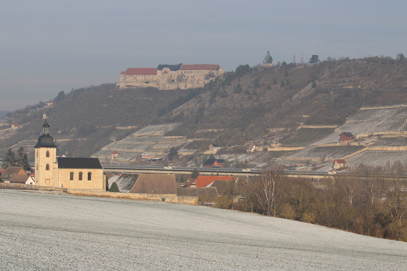 Kirche und Schloss