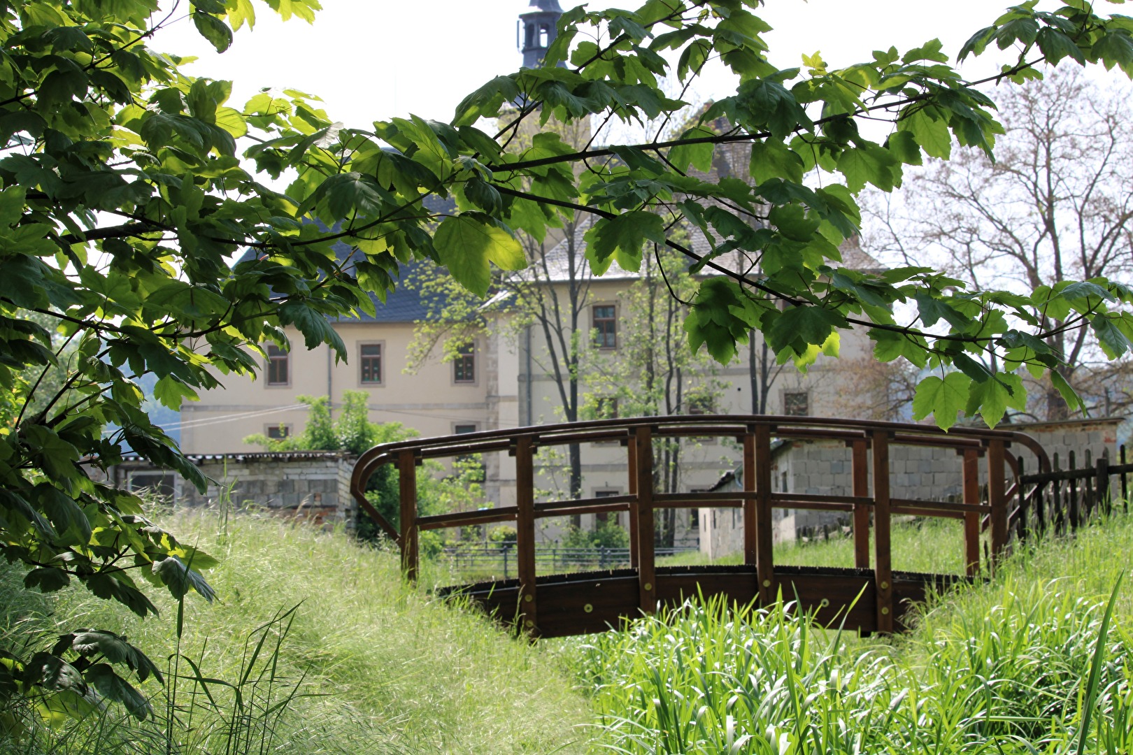 Balgstädt, die kleine Brücke hinter dem Schloss