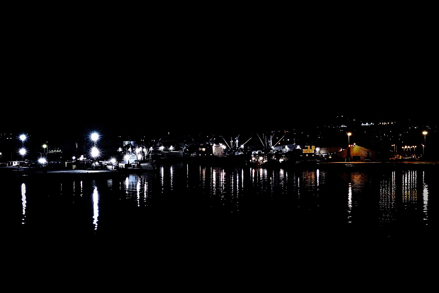 Port Louis bei Nacht