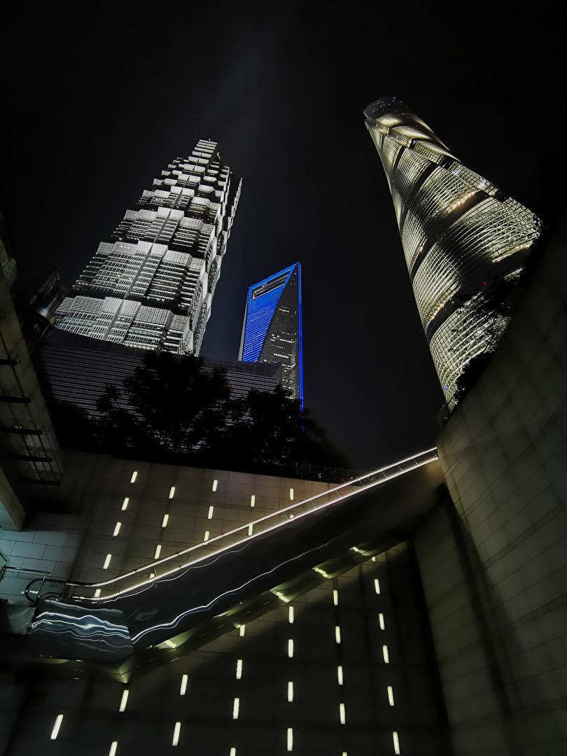 Shanghai Tower  rechts