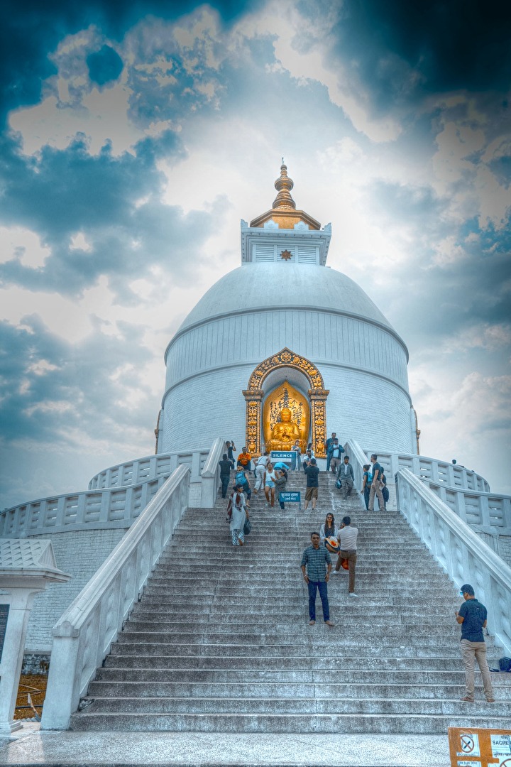 Pagode de la paix mondiale à Pokhara, Népal