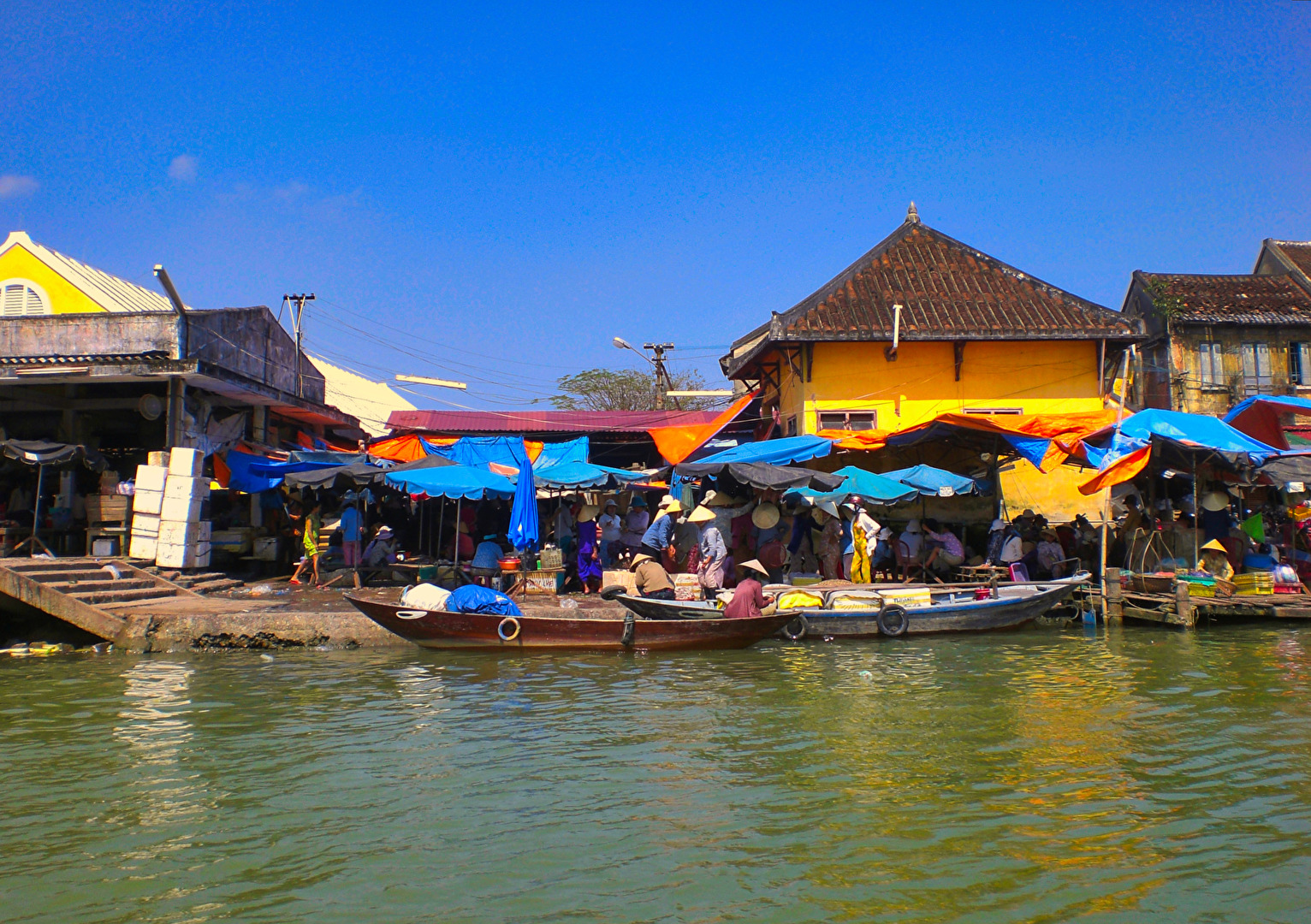 Markt am Mekong