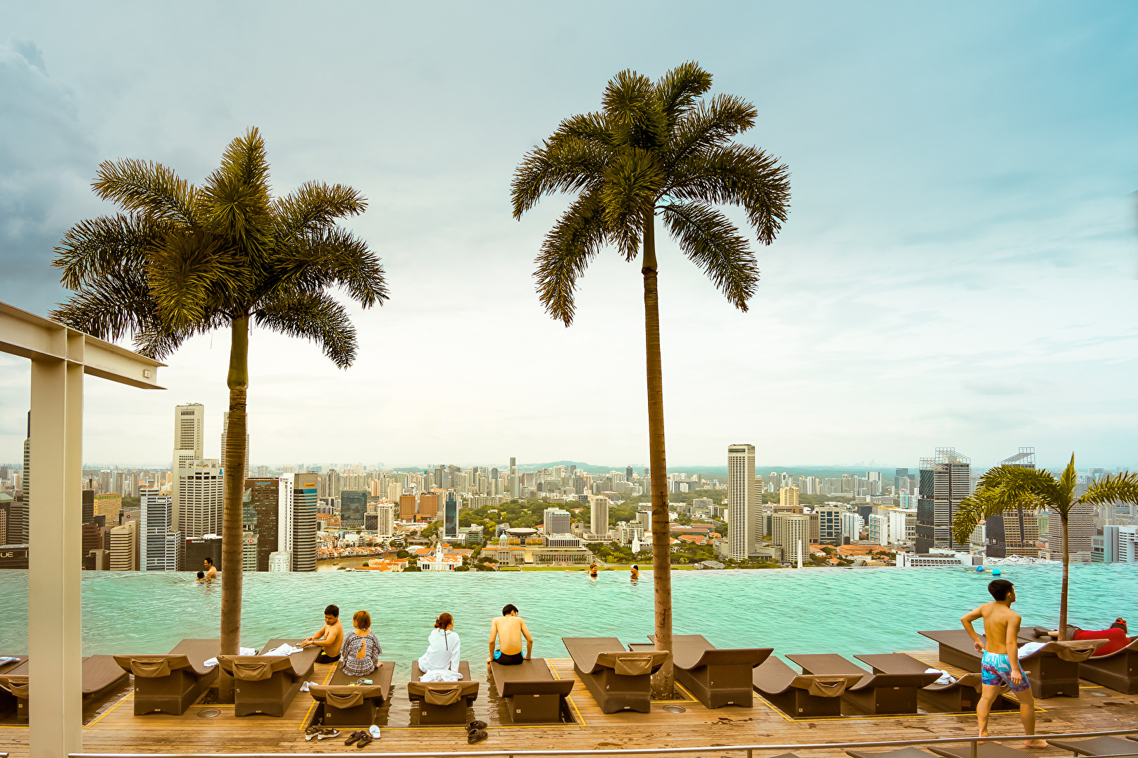 Infinity Pool mit Aussicht