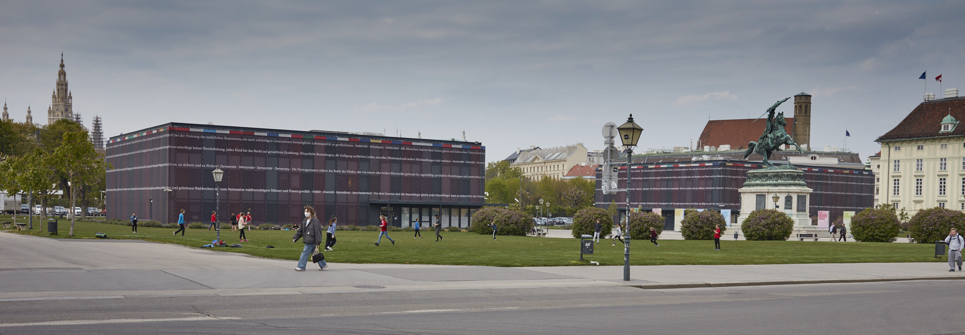 Heldenplatz, Ersatz Parlament,