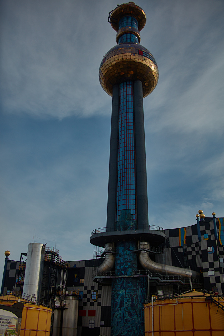 Turm der Müllverbrennung Spittelau