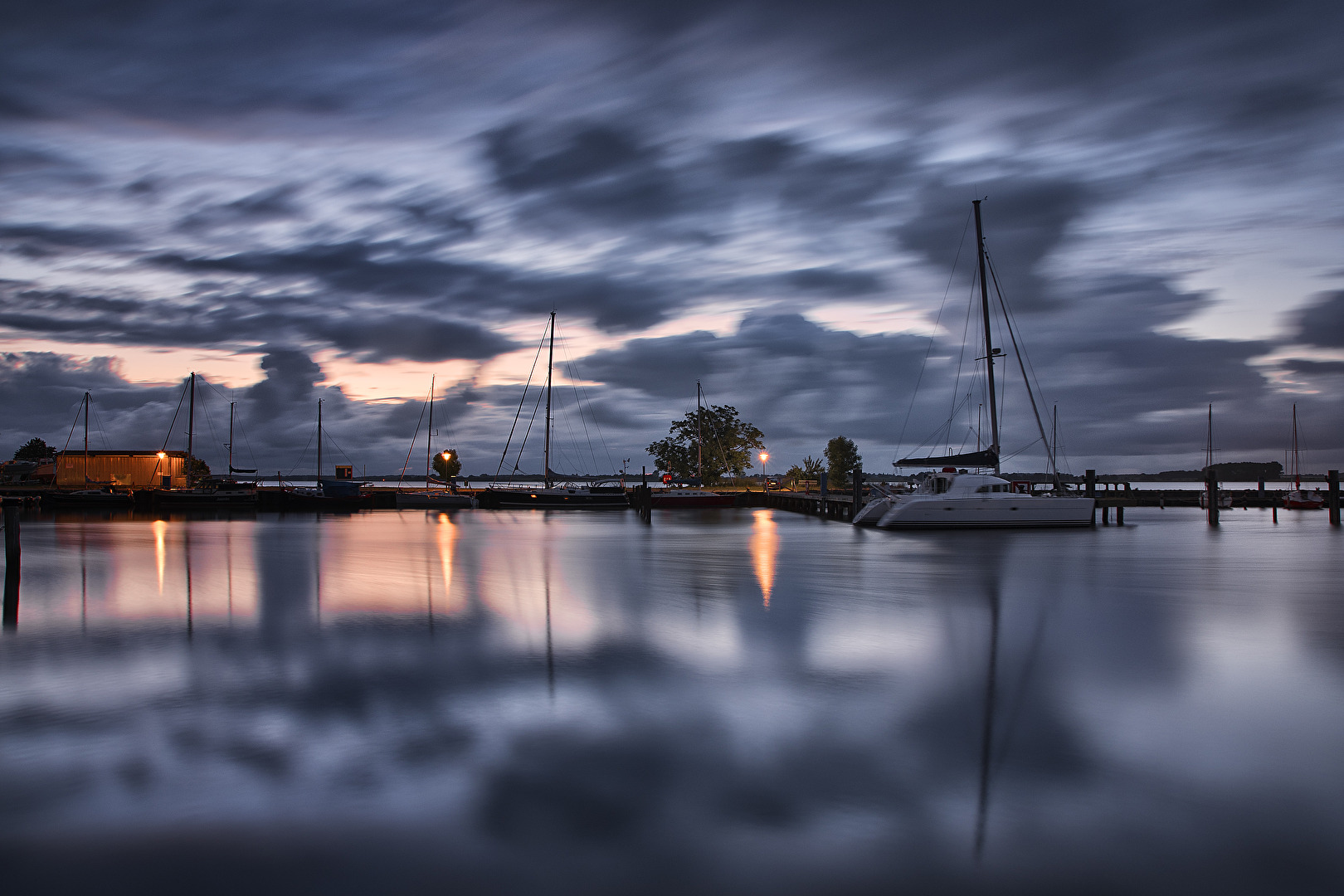 Hafen am Abend