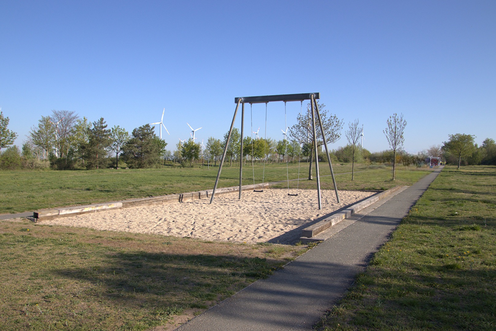 Schaukel im Grünen