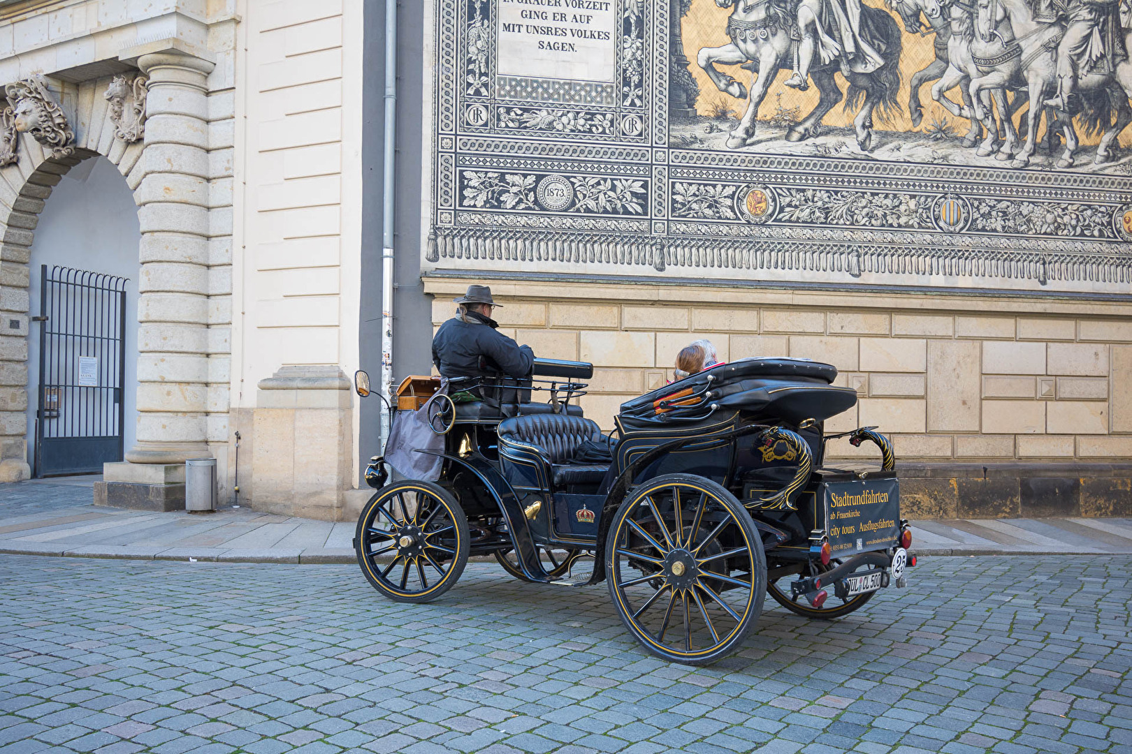 Electric carriage