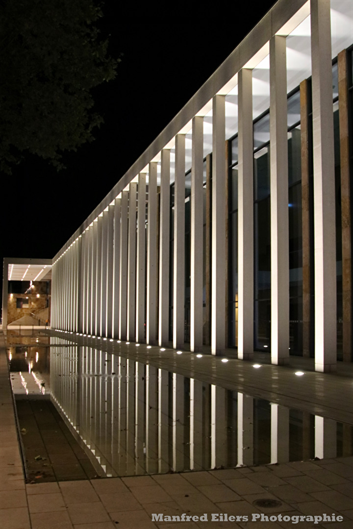 Große Spiegelung in Wiesbaden