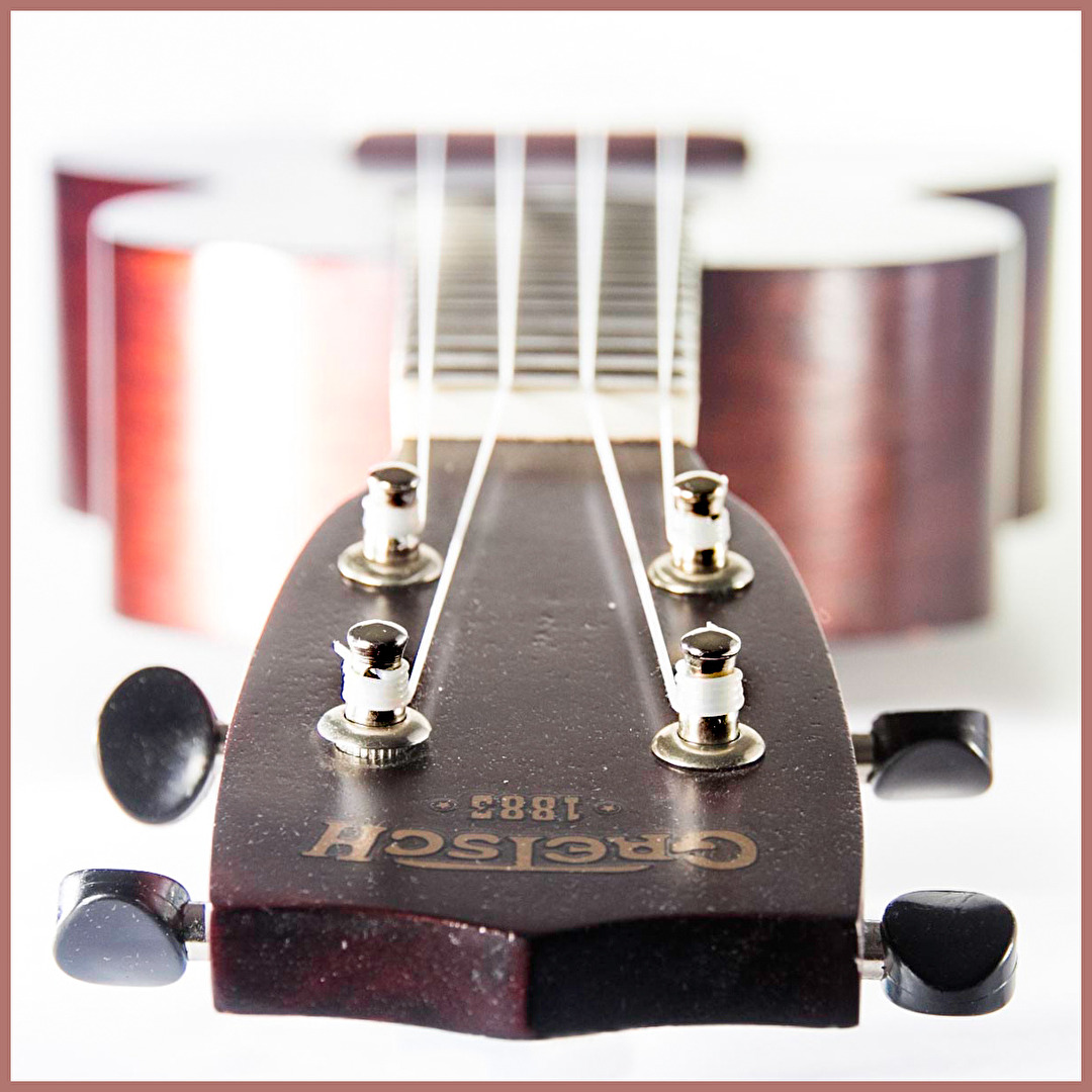 Ukulele im Quadrat