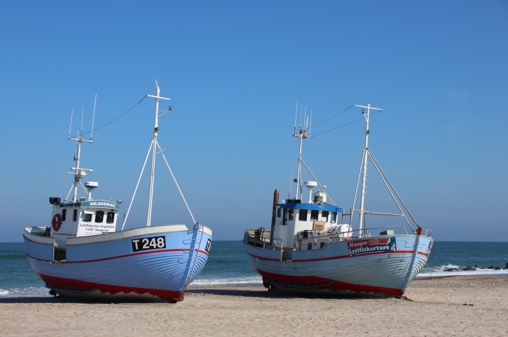 Kutter am Strand von Vorupør  (DK)