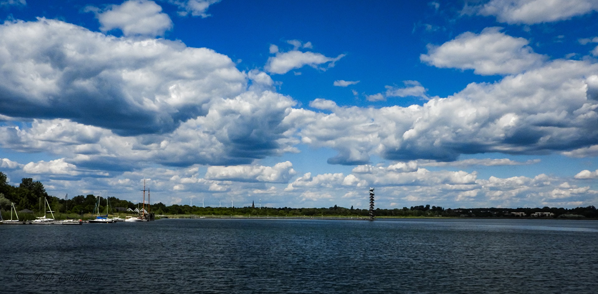 Blick über den Goitzschesee