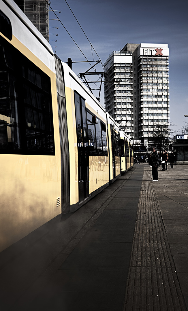 Tram am Alex
