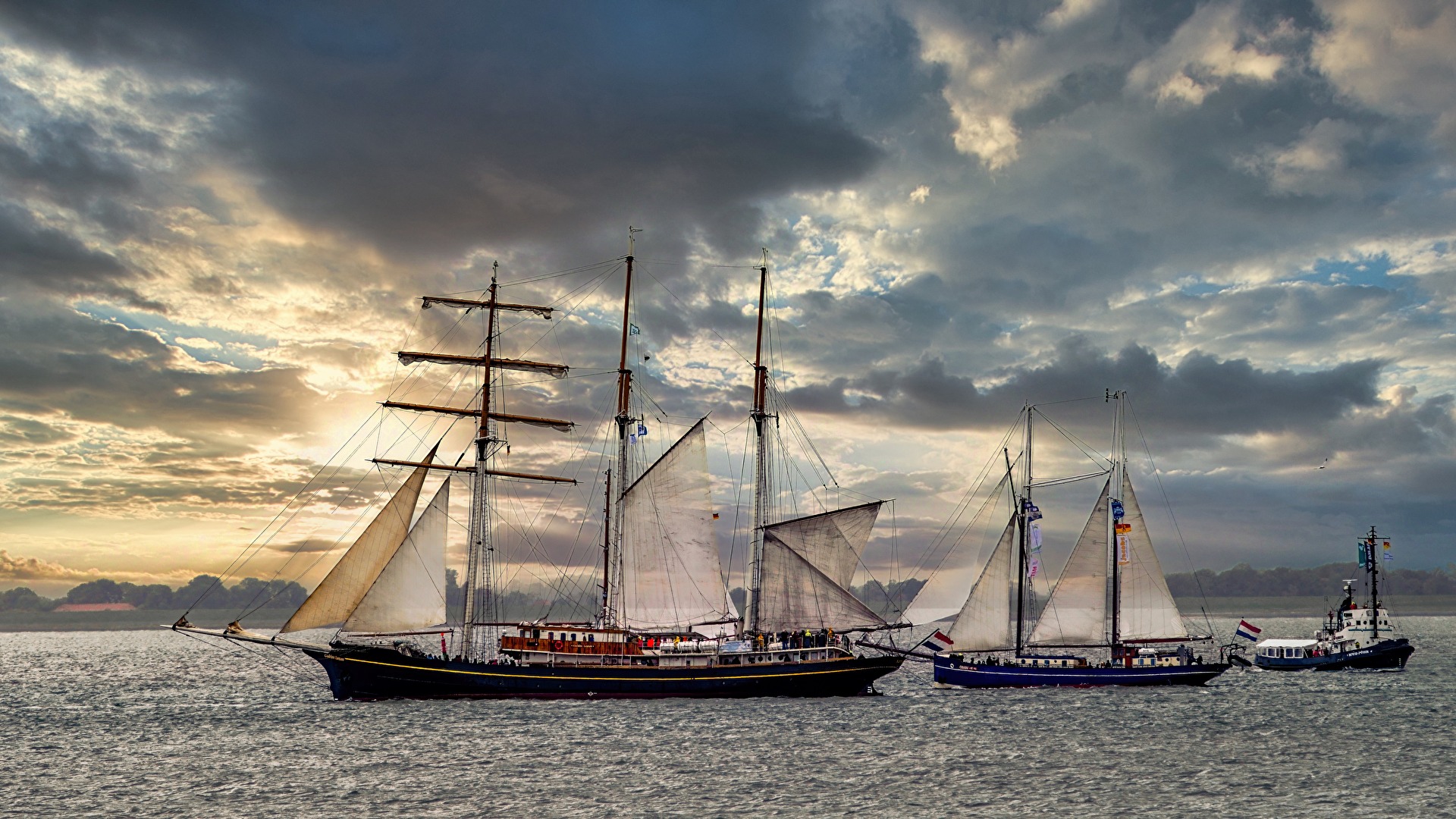 Windjammer auf dem Jadebusen