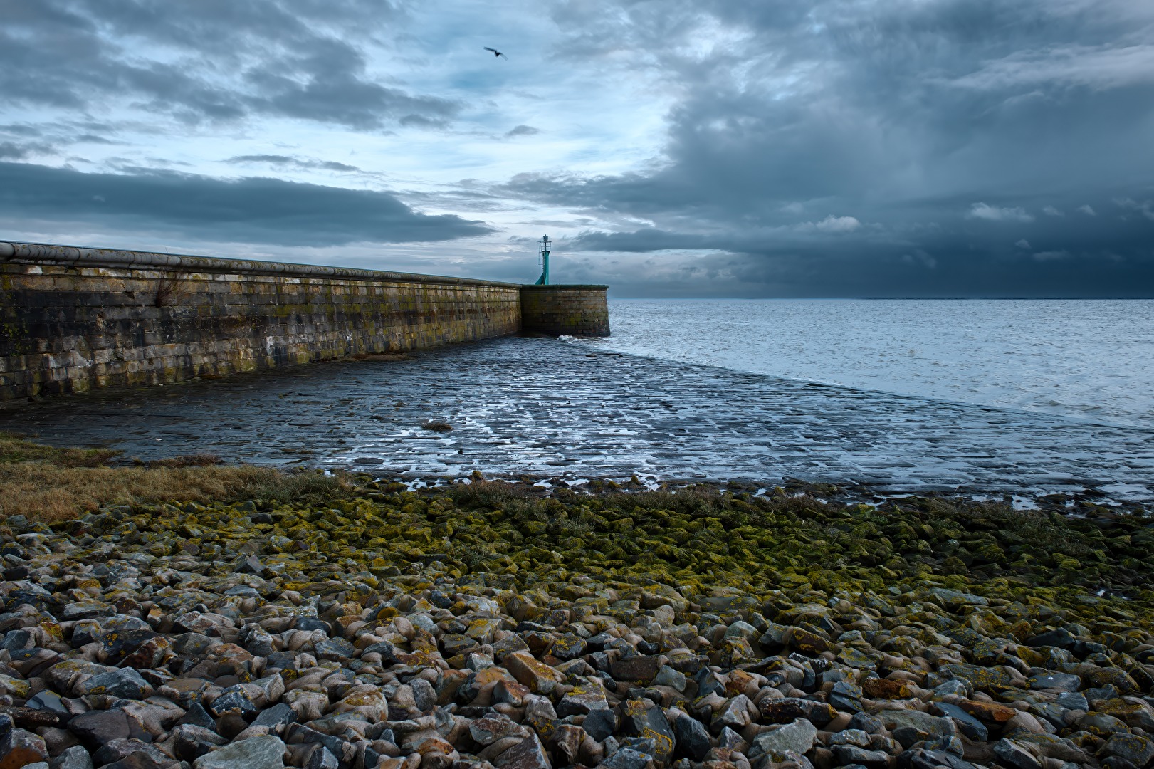 Alte Mole mit Molenfeuer