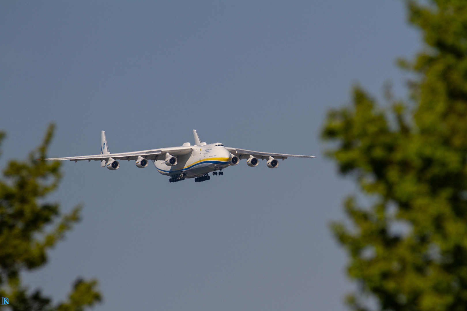 Antonov AN225