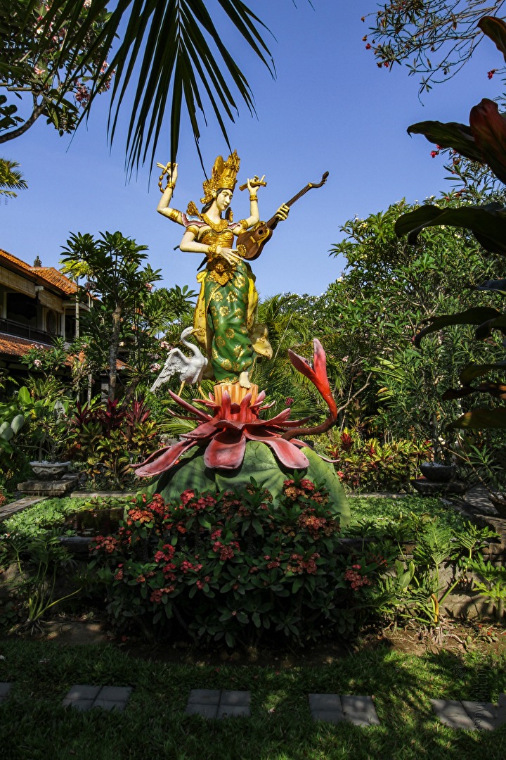 Bali - Dewi Saraswati