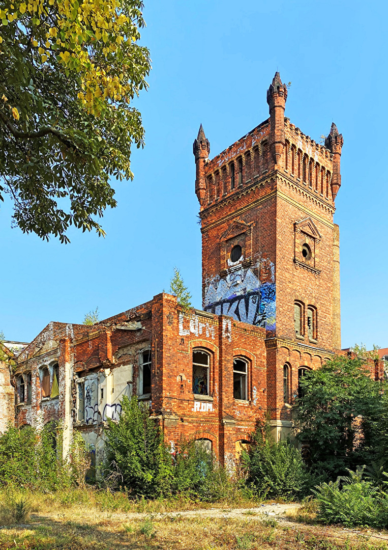 Kein Burg-, ein Fabrikturm