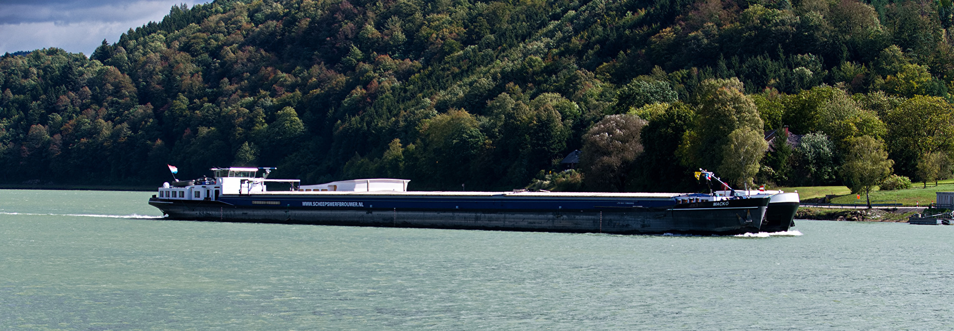 Schifffahrt auf der Donau 2