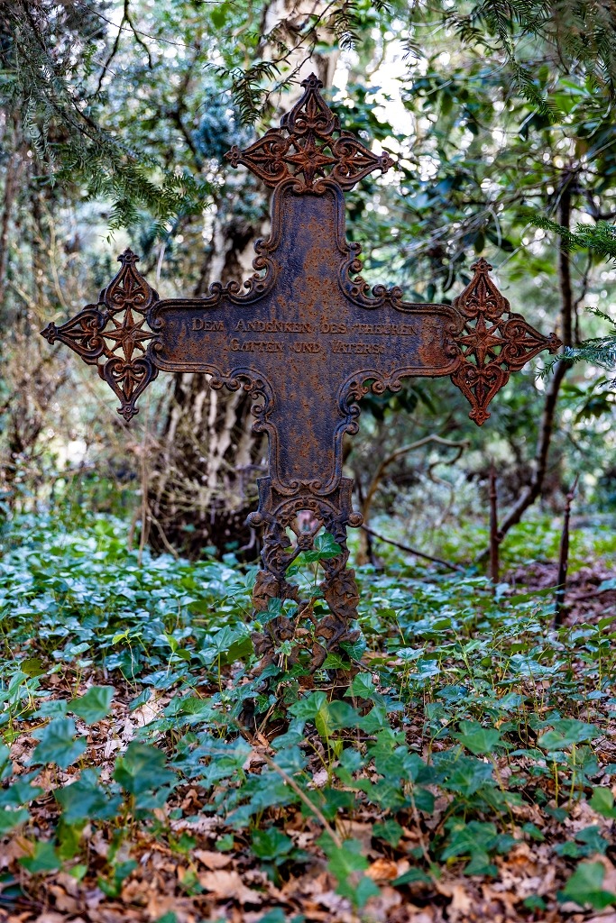 Eine Ruhestätte im Lost Place das #Ende oder der #Anfang ?
