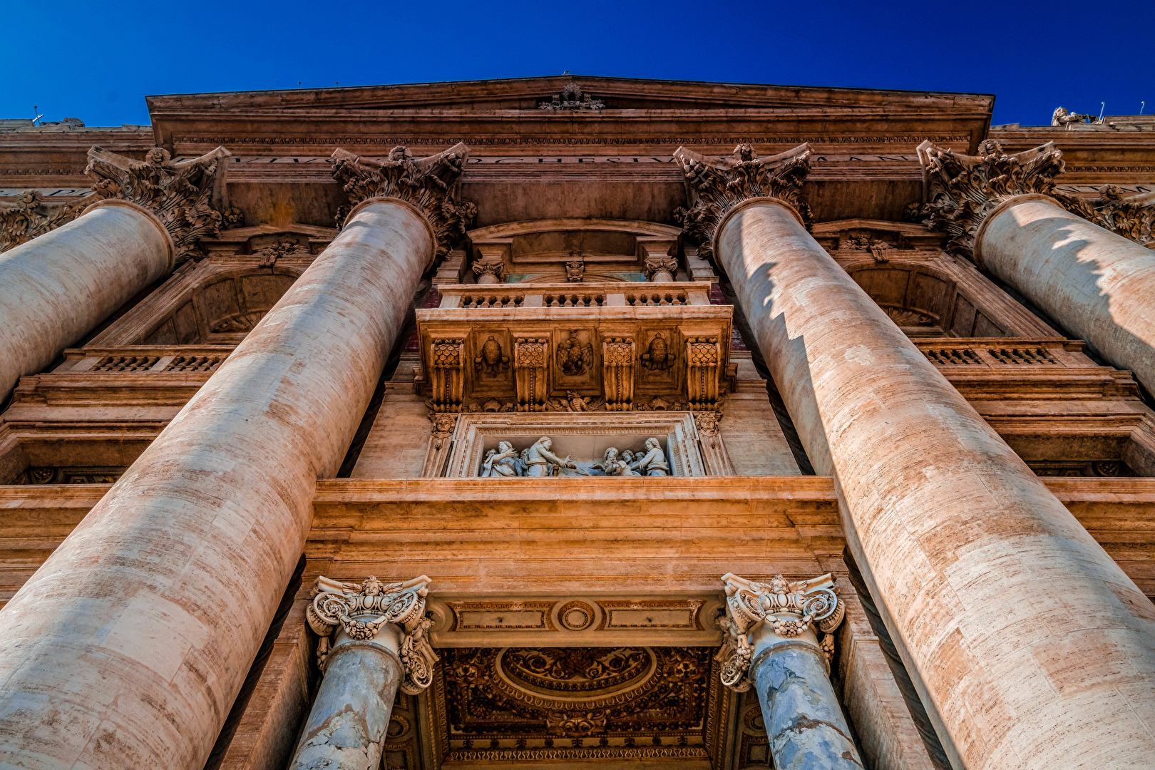DER BALKON DES PAPSTES