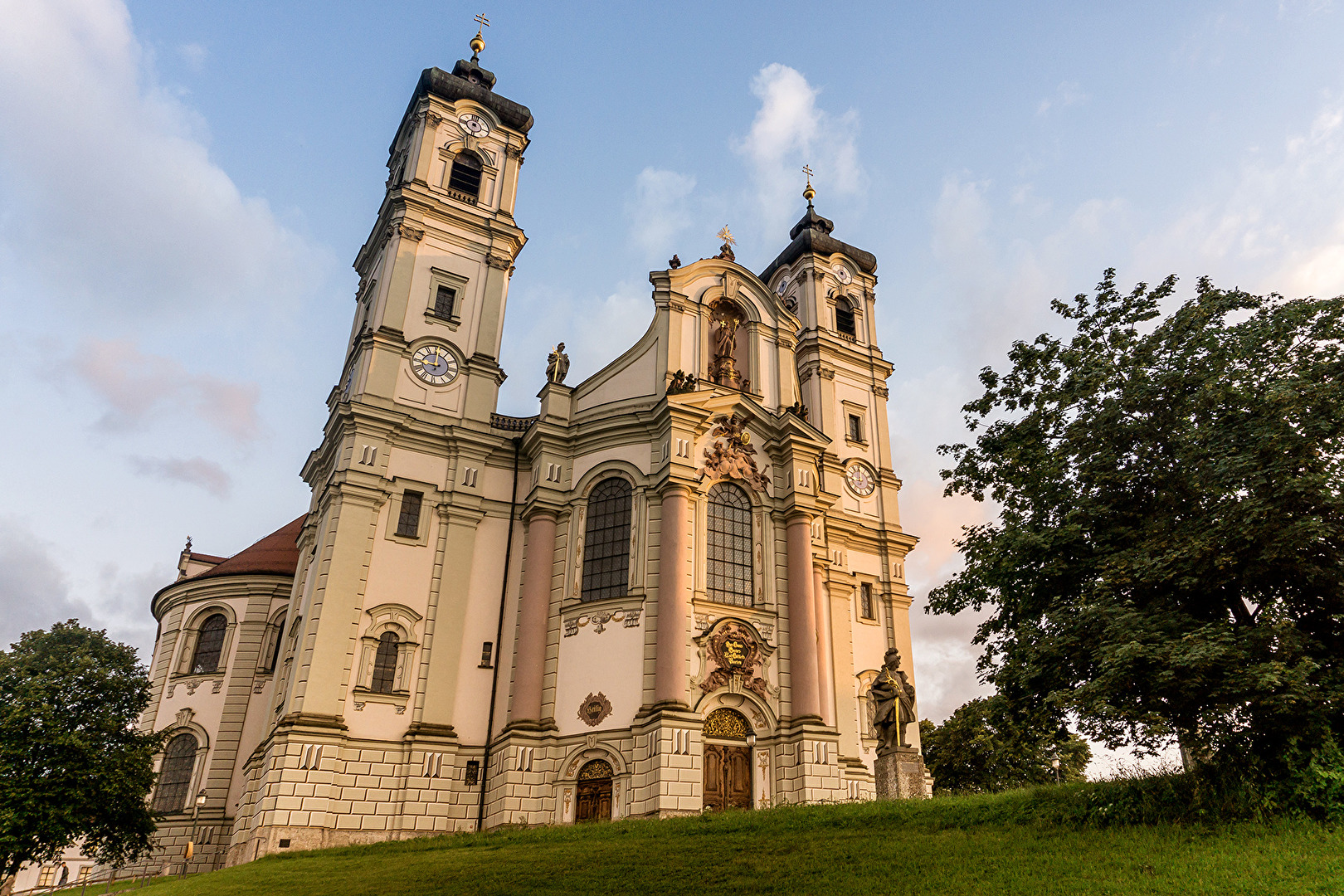 Basilika Ottobeuren im Abendlicht
