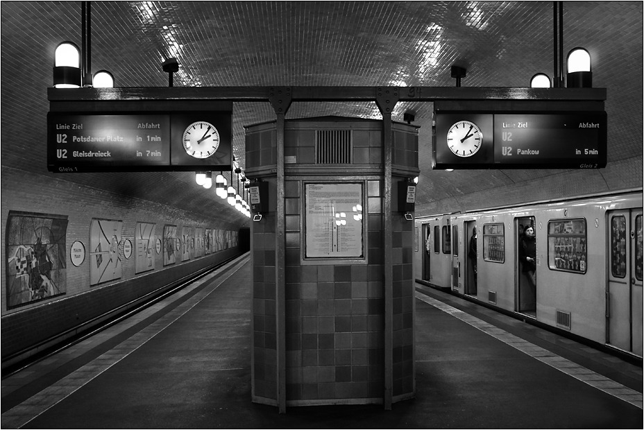 U-Bahnstation - Märkisches Museum