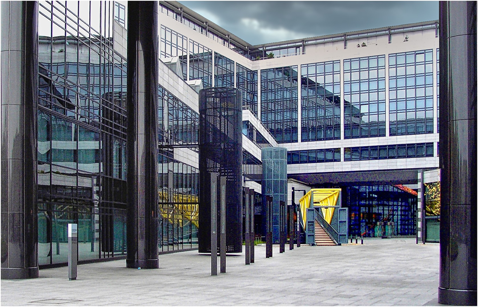 Sparkassen und Versicherungen