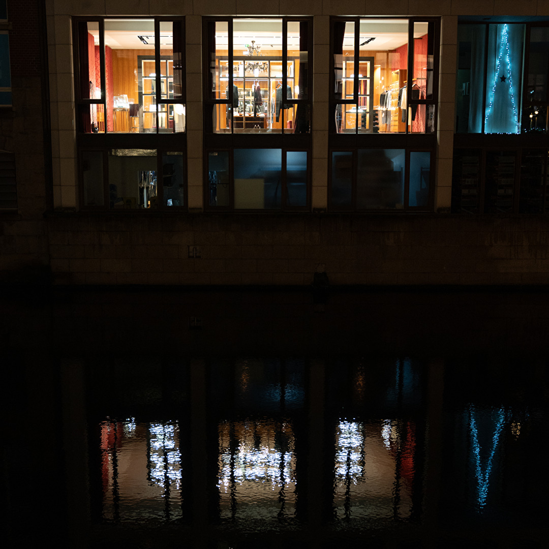 Fassaden in der Großstadt 1/2