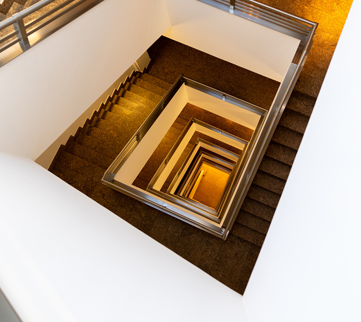 around - up - down 2/5