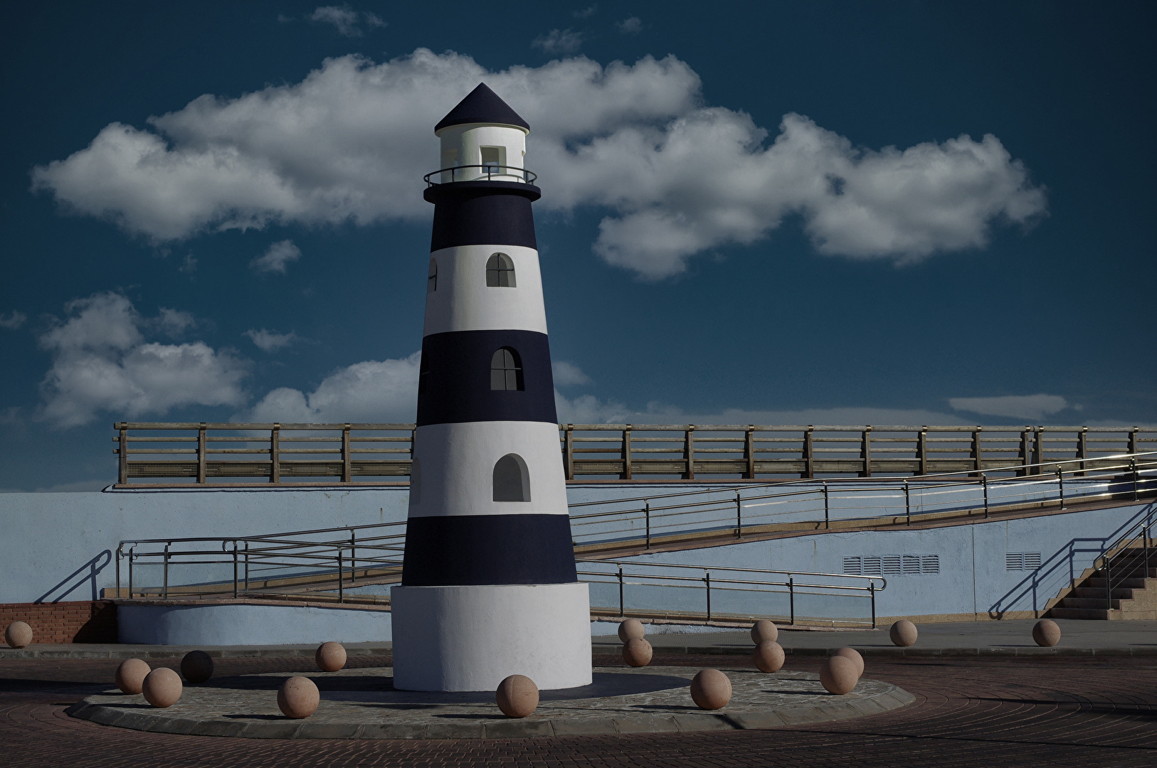Turm an der Promenade