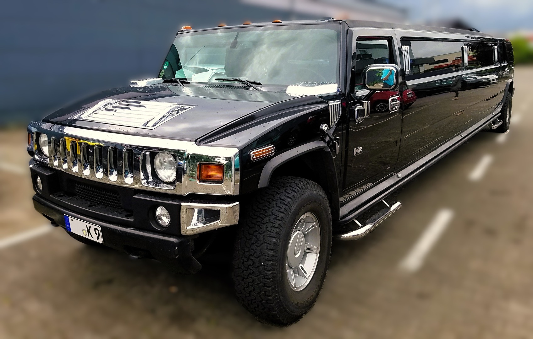 Hummer „Stretch Limousine“ - nur fliegen ist schöner.
