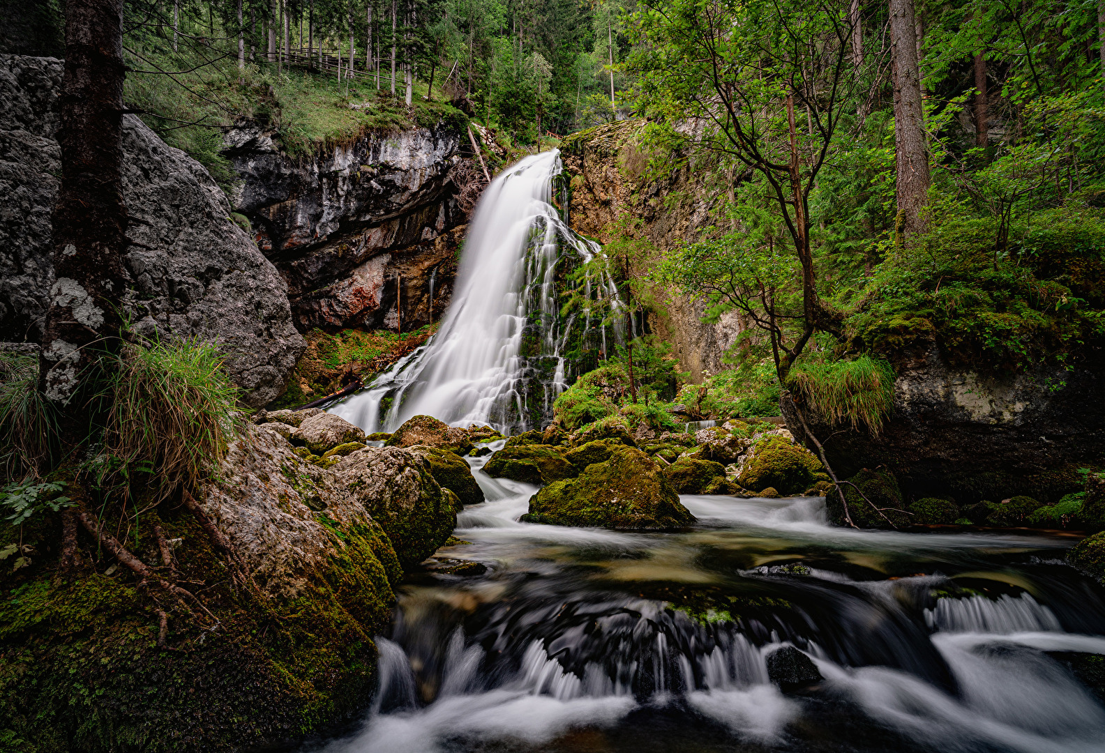 Gollinger Wasserfall am morgen bevor die Horden kommen :-)